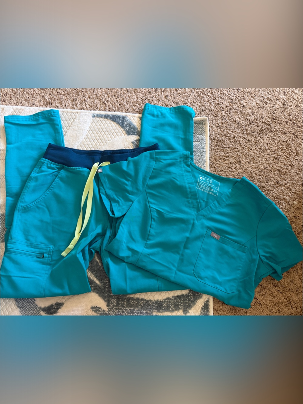 Figs Teal Scrub Pants & Top